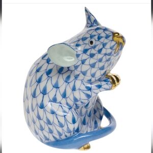 Herend blue sitting mouse